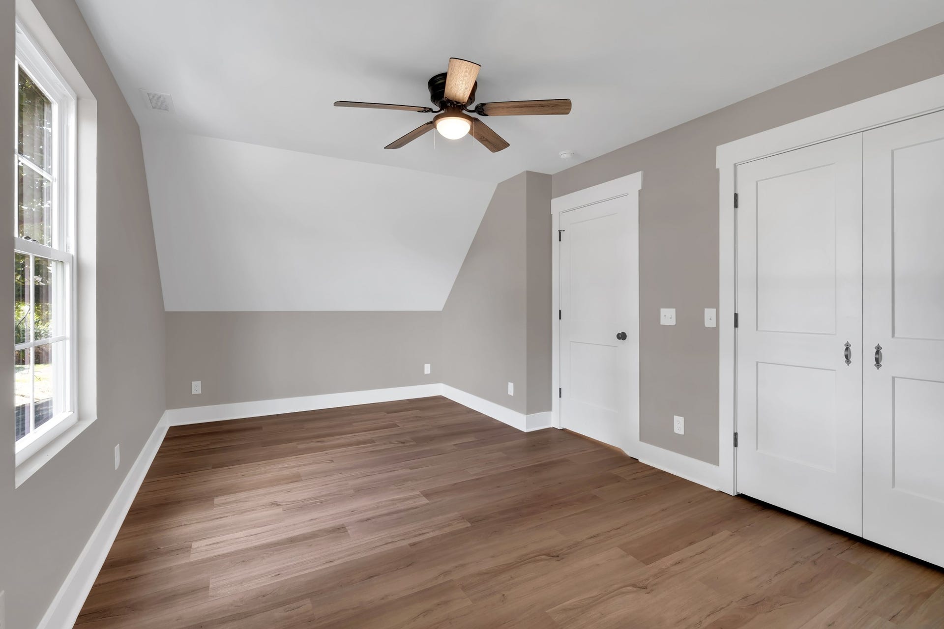 220 Walnut St, Shelbyville, TN 37160