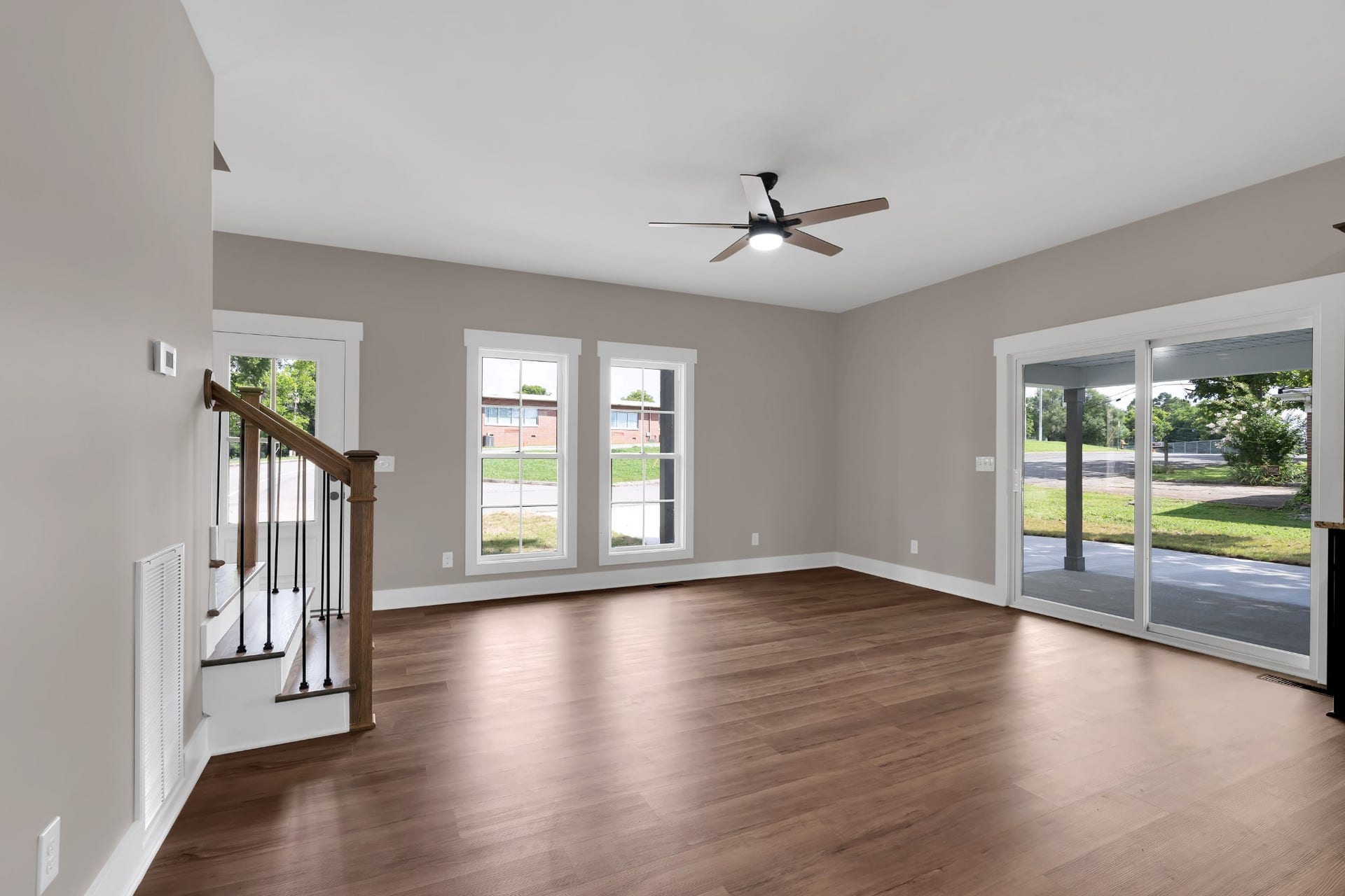 220 Walnut St, Shelbyville, TN 37160