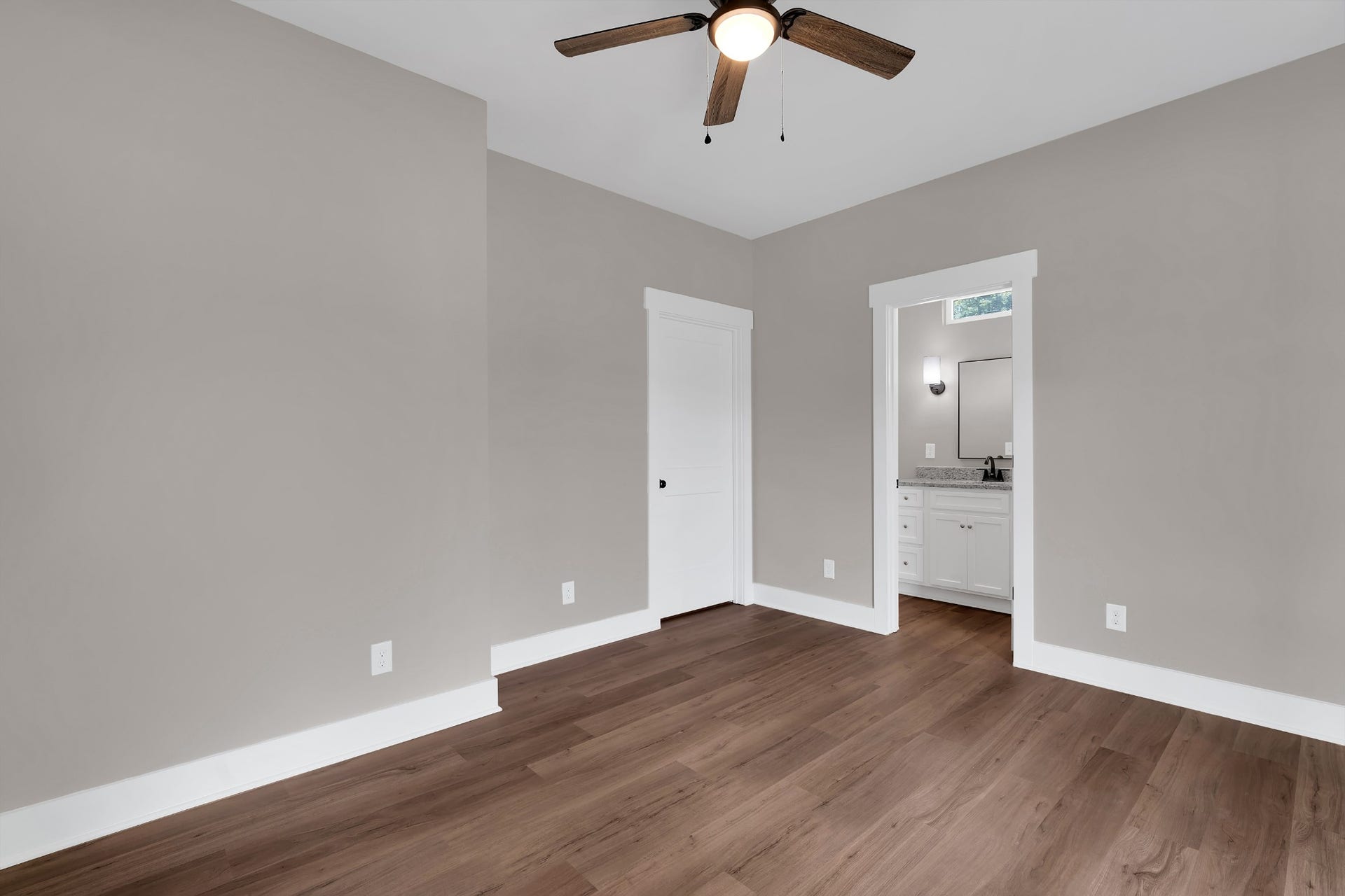220 Walnut St, Shelbyville, TN 37160