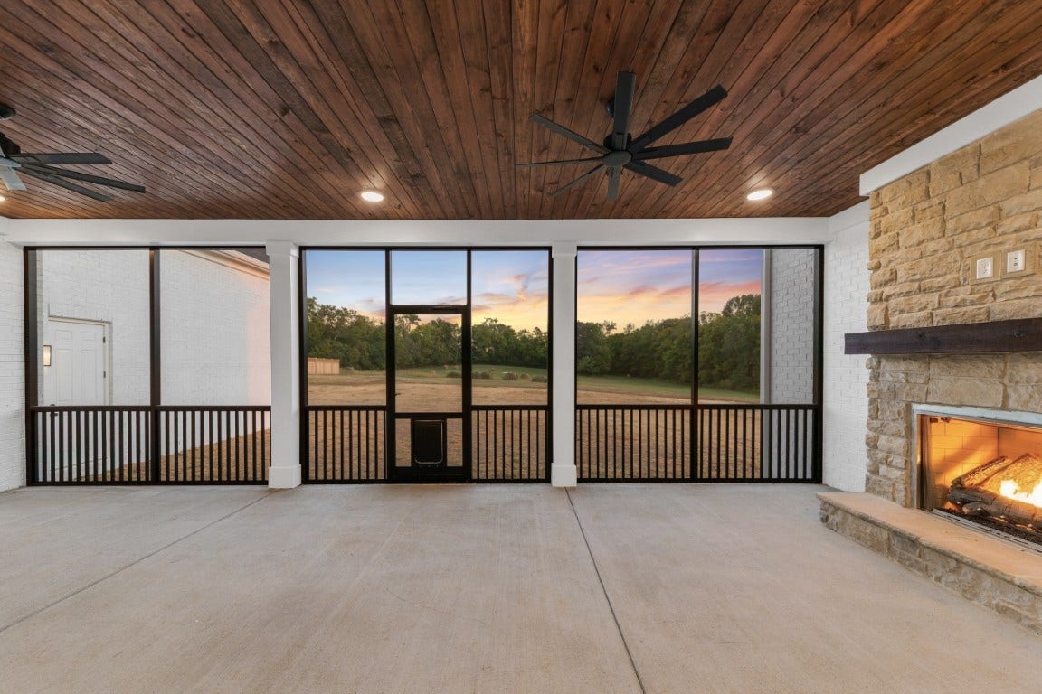1084 Peyton Place, Columbia, TN 38401 1084 Peyton Place, Columbia, TN 38401