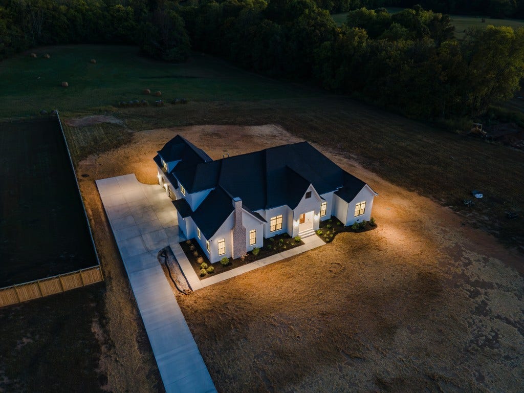 1084 Peyton Place, Columbia, TN 38401 1084 Peyton Place, Columbia, TN 38401