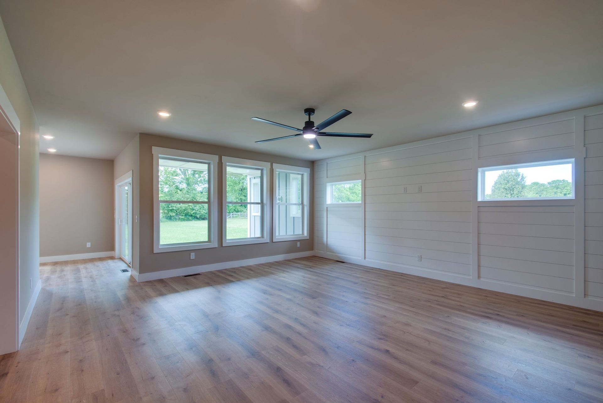 1151 Canaan Rd, Columbia, TN 38401
