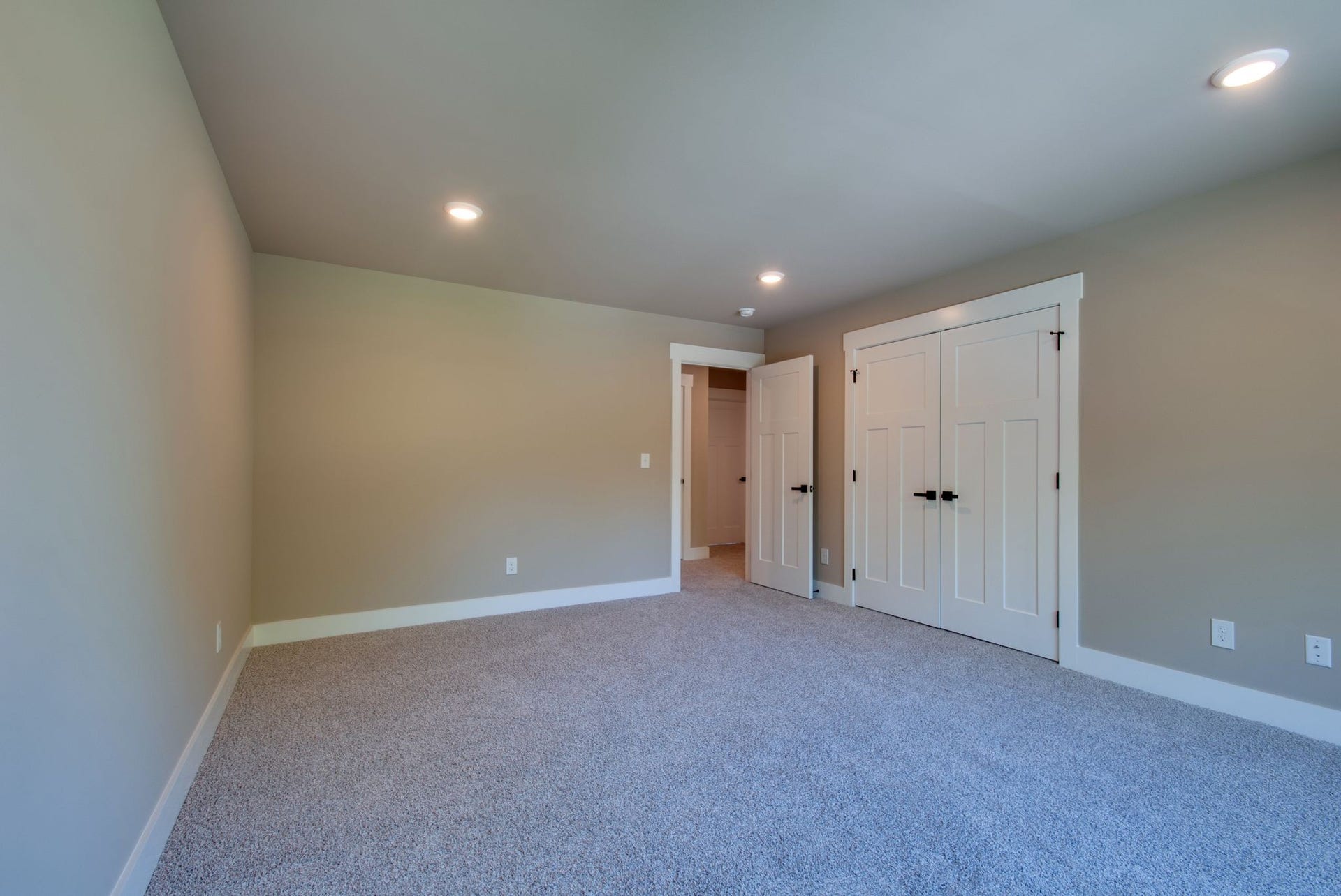 1151 Canaan Rd, Columbia, TN 38401
