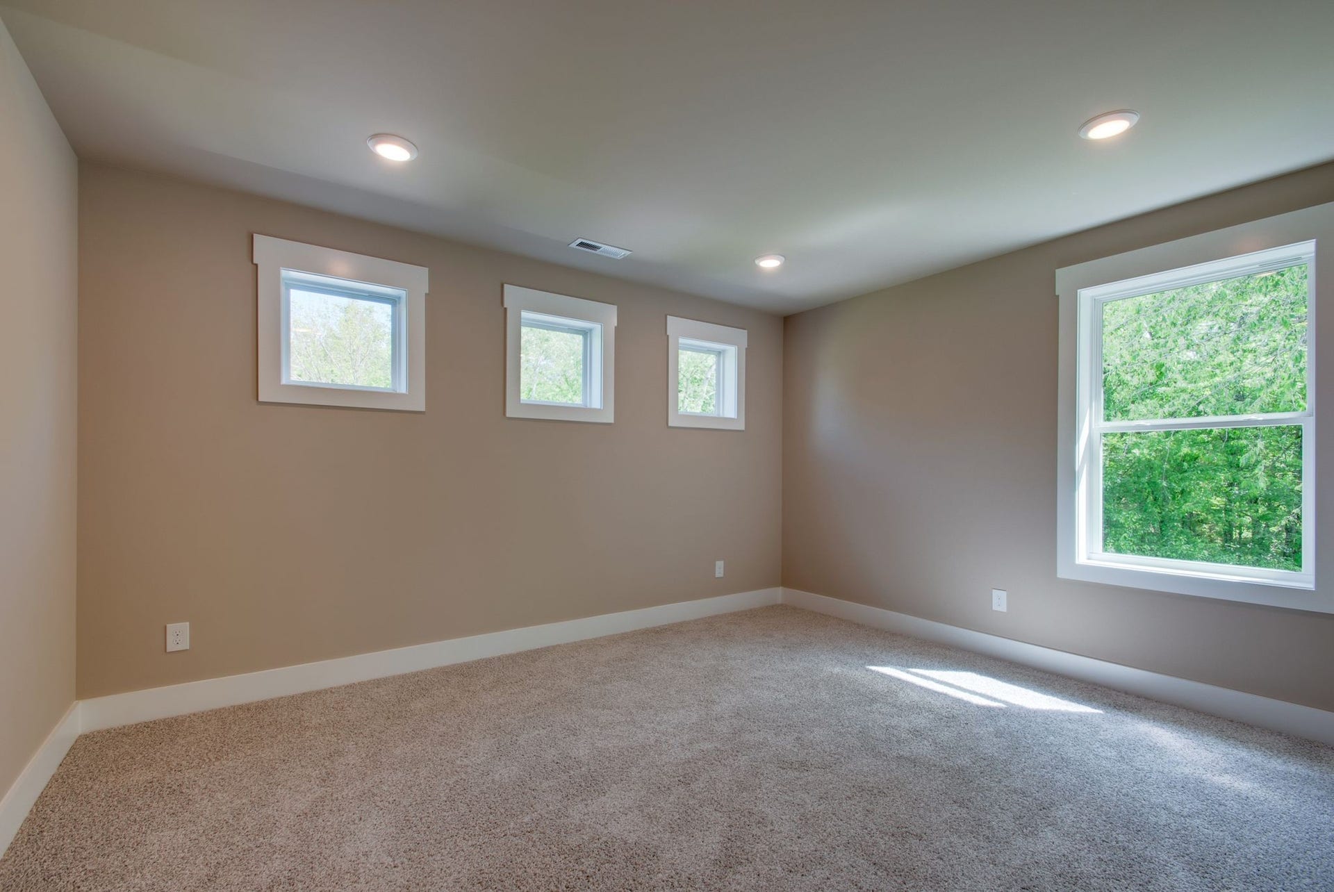 1151 Canaan Rd, Columbia, TN 38401
