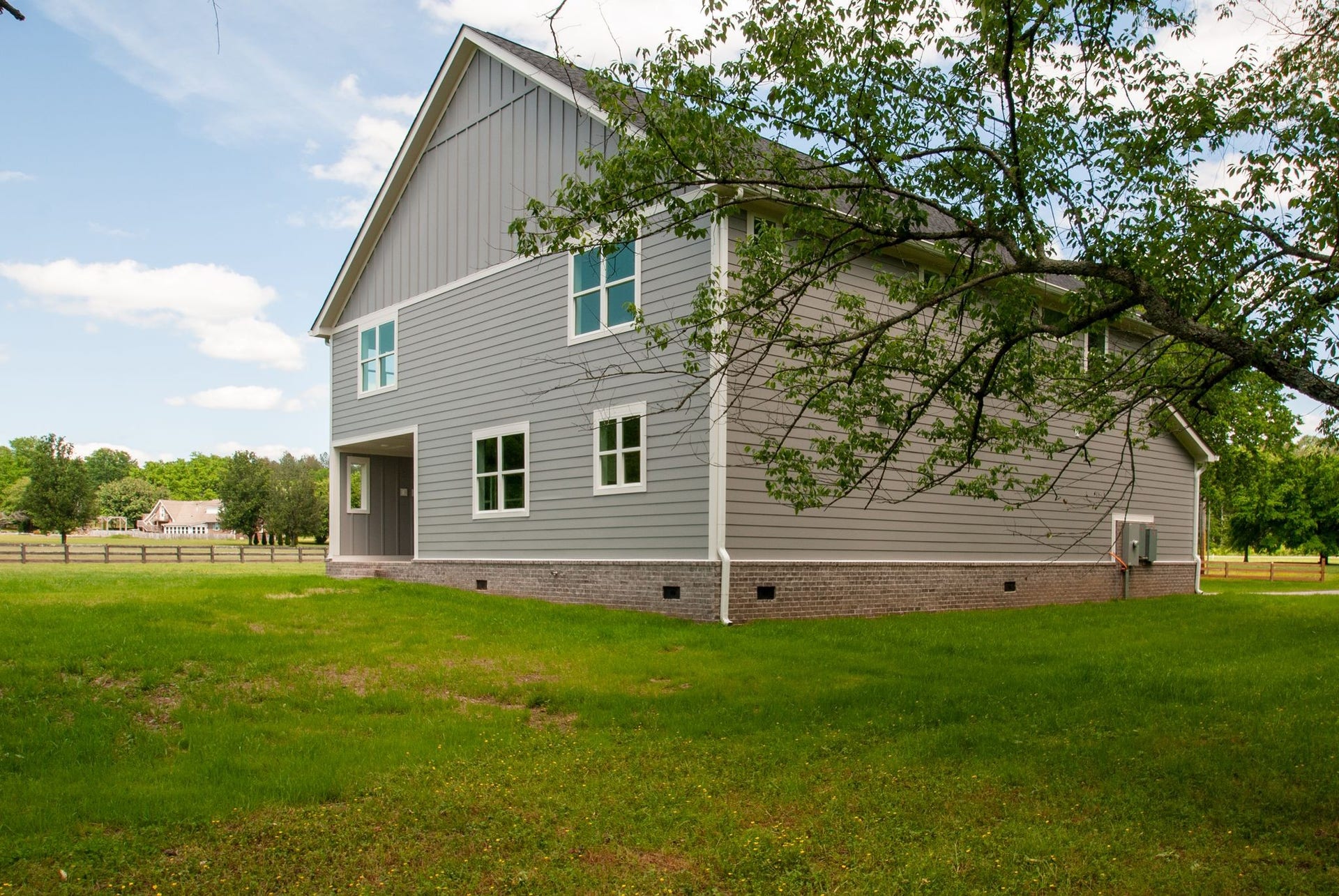 1151 Canaan Rd, Columbia, TN 38401