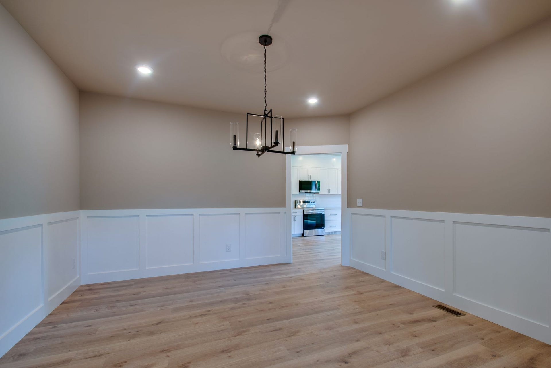 1151 Canaan Rd, Columbia, TN 38401