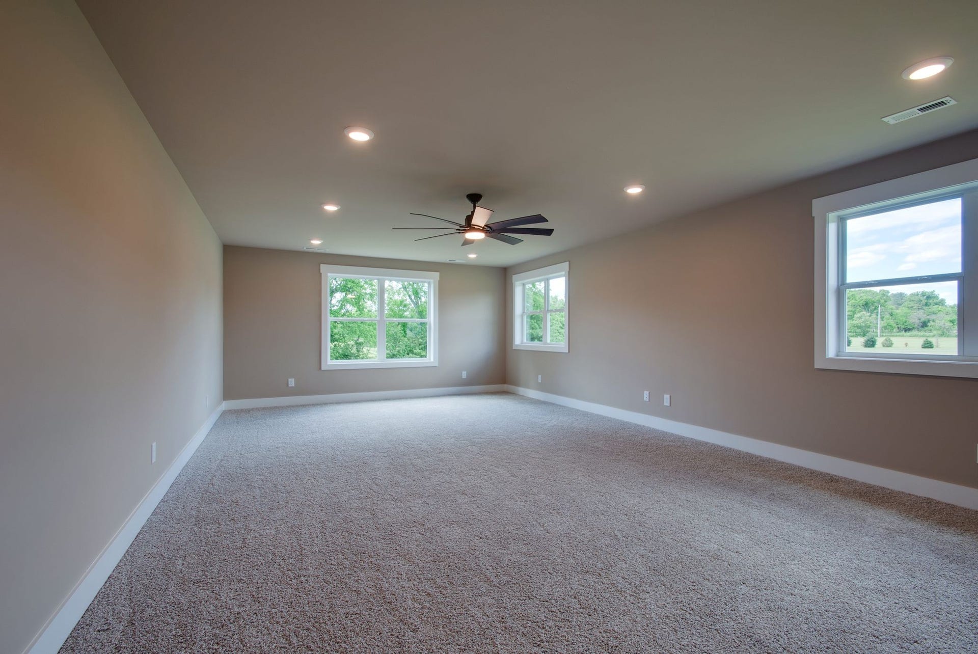 1151 Canaan Rd, Columbia, TN 38401