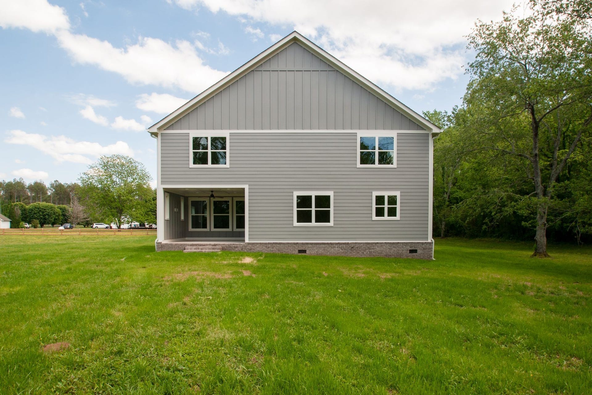 1151 Canaan Rd, Columbia, TN 38401
