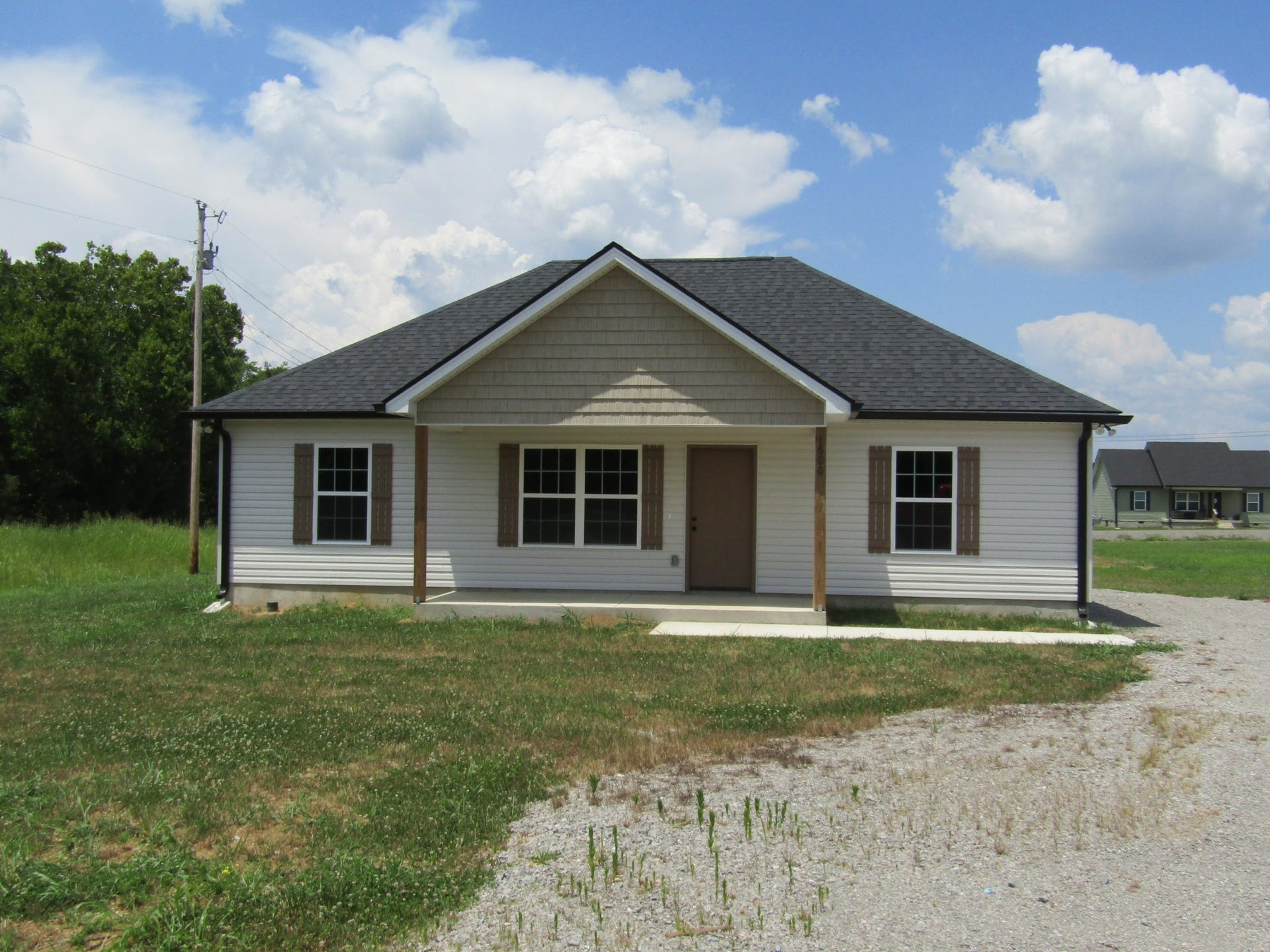 1600 Larry Dospil Dr, Lewisburg, TN 37091 1600 Larry Dospil Dr, Lewisburg, TN 37091