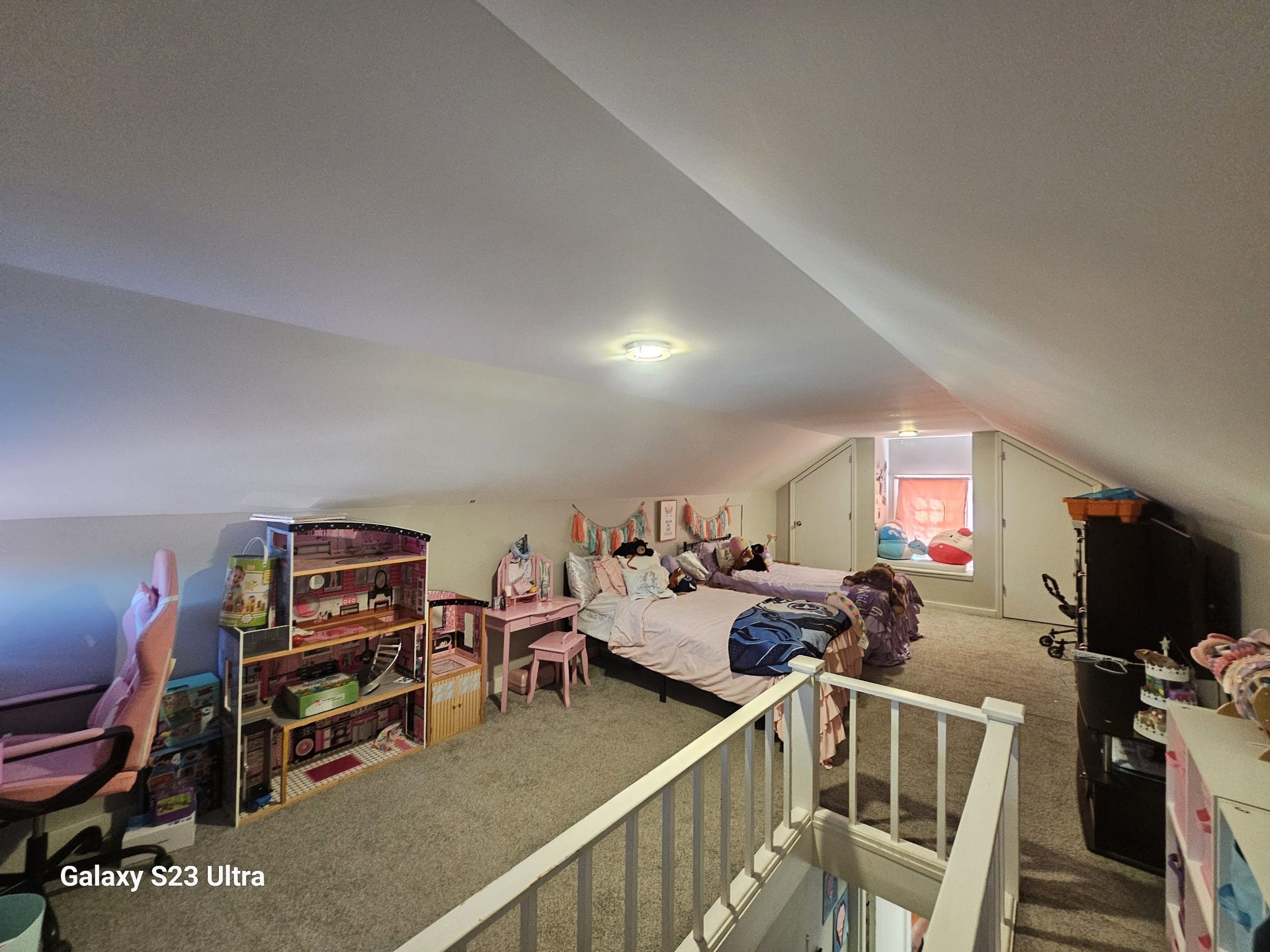 218 Garfield St, McMinnville, TN 37110 Stairwell leads to an additional bedroomgreat for privacy or a separate guest space