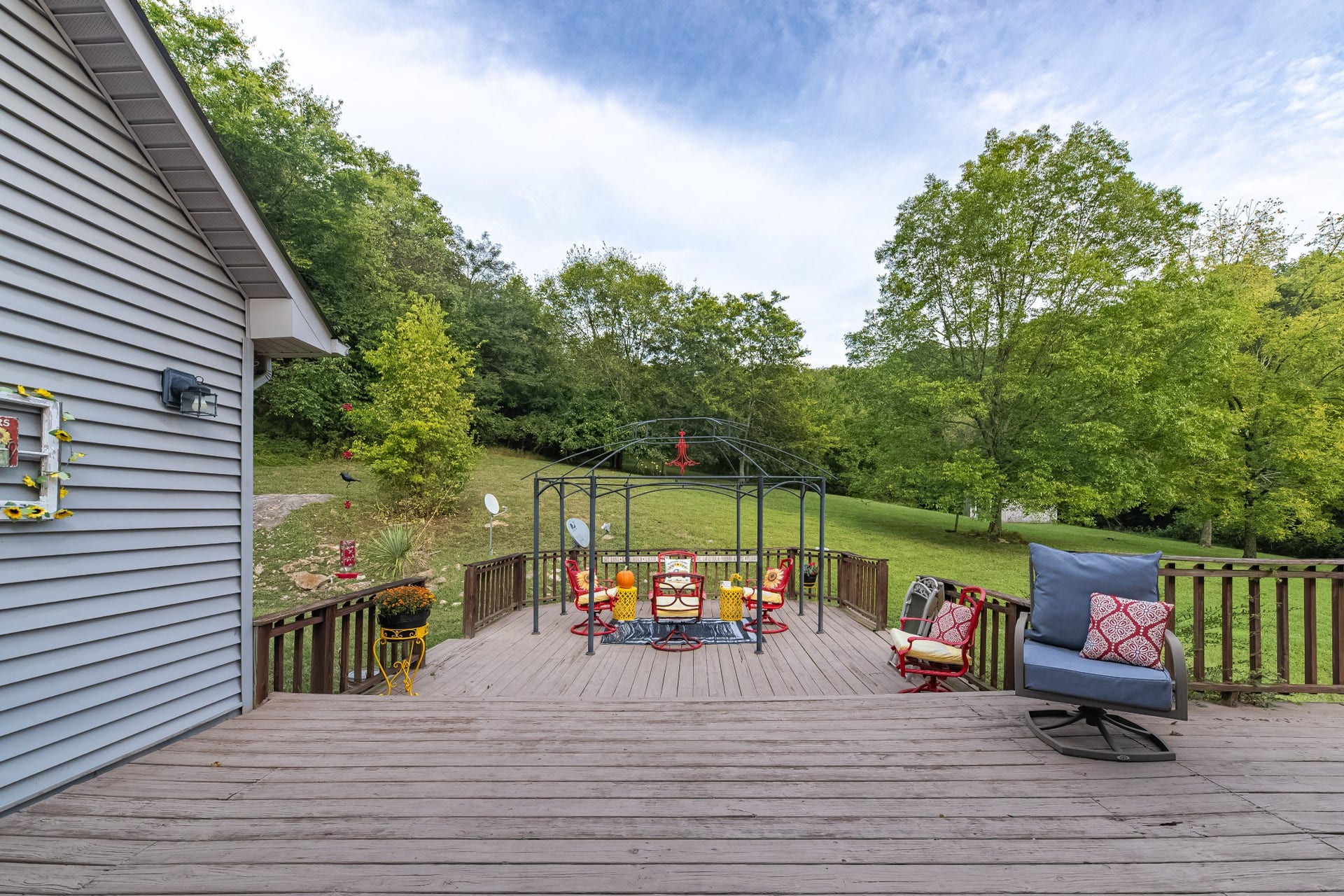 1500 Jacobs Rd, Columbia, TN 38401 1500 Jacobs Rd, Columbia, TN 38401