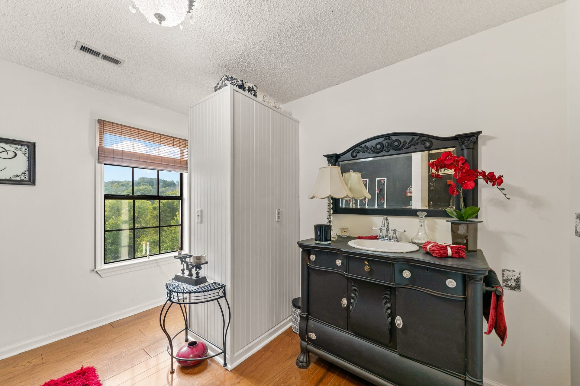1500 Jacobs Rd, Columbia, TN 38401 1500 Jacobs Rd, Columbia, TN 38401
