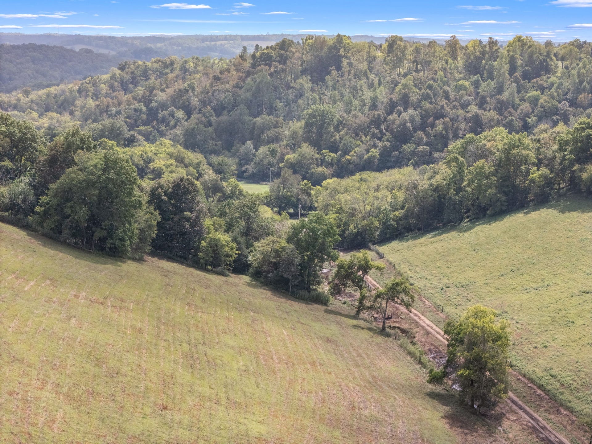 692 Anderson Rd, Shelbyville, TN 37160 692 Anderson Rd, Shelbyville, TN 37160