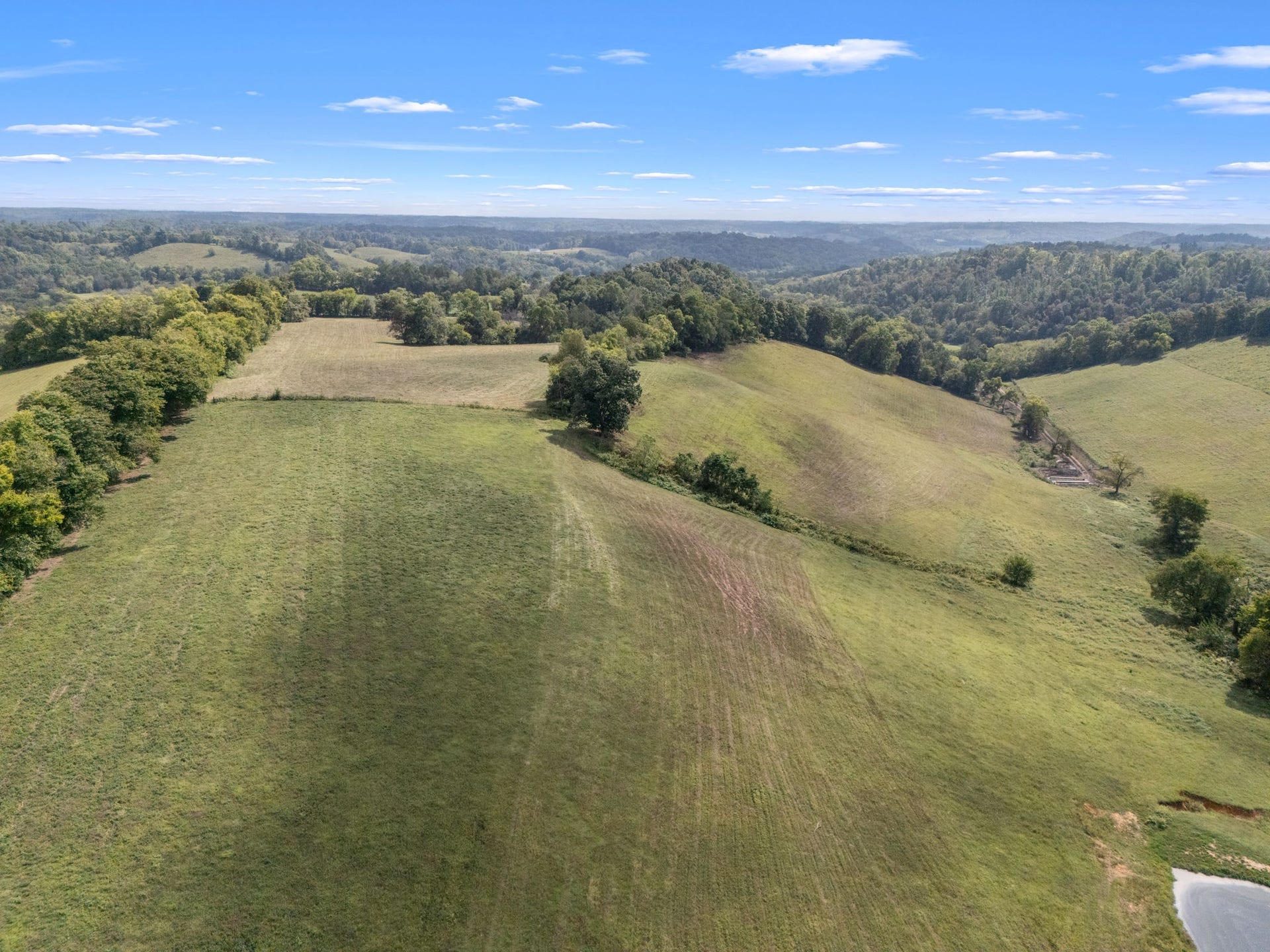 692 Anderson Rd, Shelbyville, TN 37160 692 Anderson Rd, Shelbyville, TN 37160