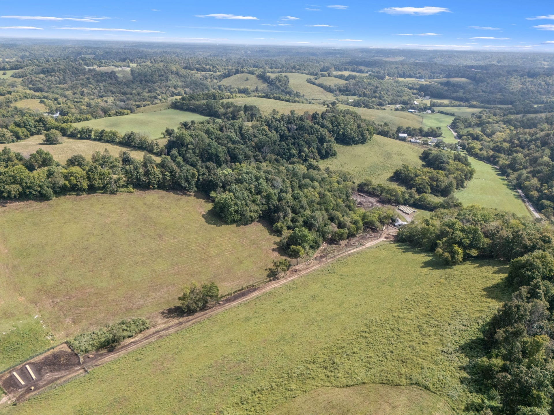 692 Anderson Rd, Shelbyville, TN 37160 692 Anderson Rd, Shelbyville, TN 37160