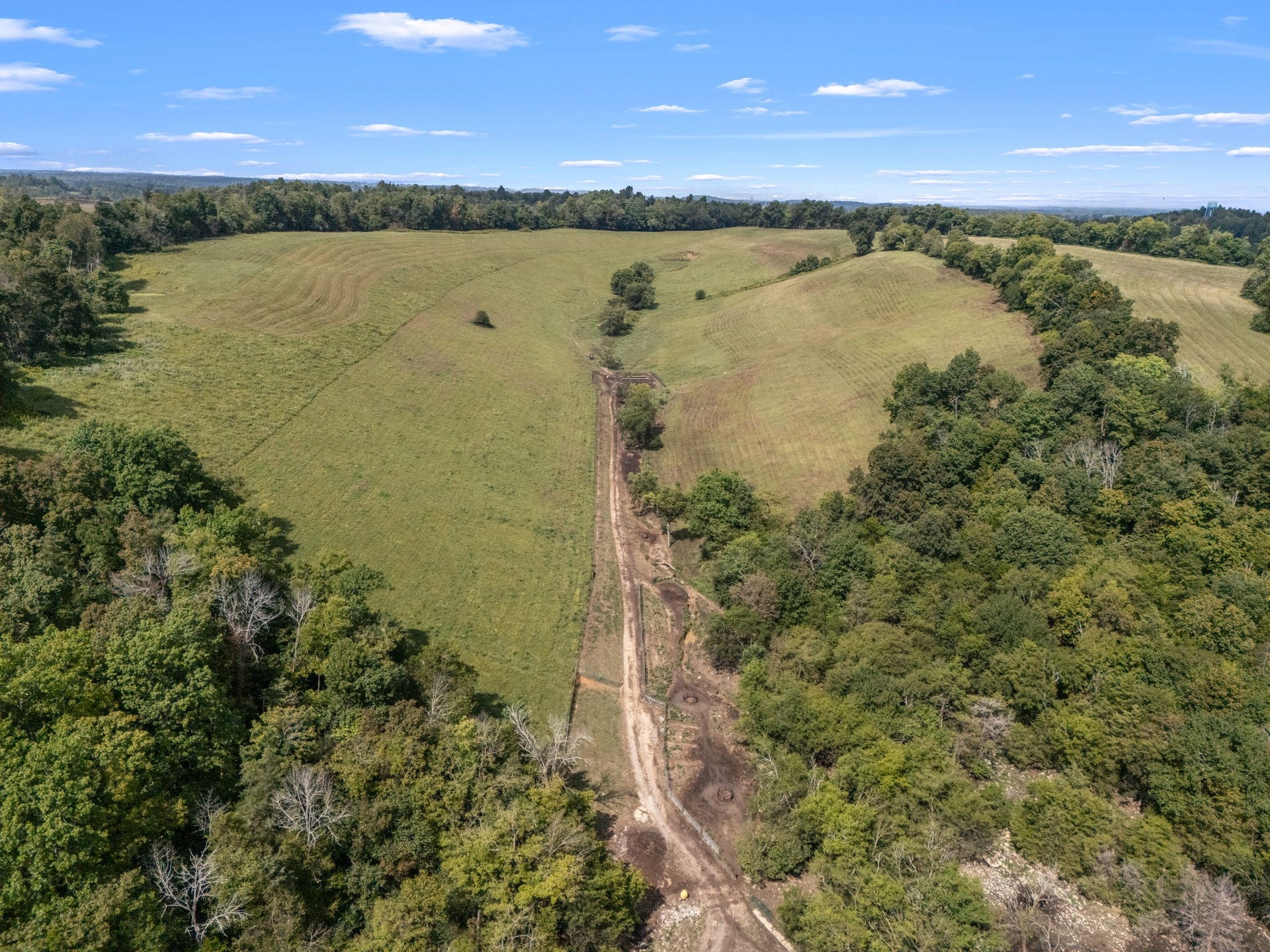 692 Anderson Rd, Shelbyville, TN 37160 692 Anderson Rd, Shelbyville, TN 37160