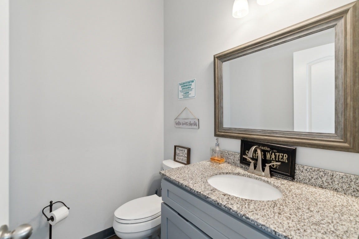 3124 Highway 231 North N, Shelbyville, TN 37160 Party House Half Bath