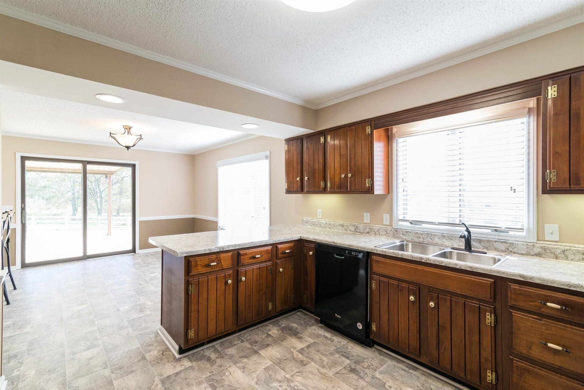 3124 Highway 231 North N, Shelbyville, TN 37160 Main Home Kitchen