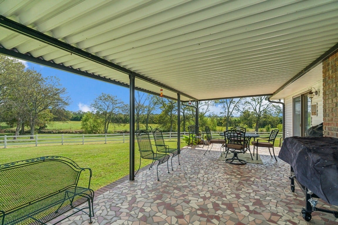 3124 Highway 231 North N, Shelbyville, TN 37160 Main Home Back Patio