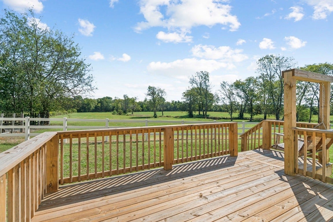 3124 Highway 231 North N, Shelbyville, TN 37160 Guest House Back Deck