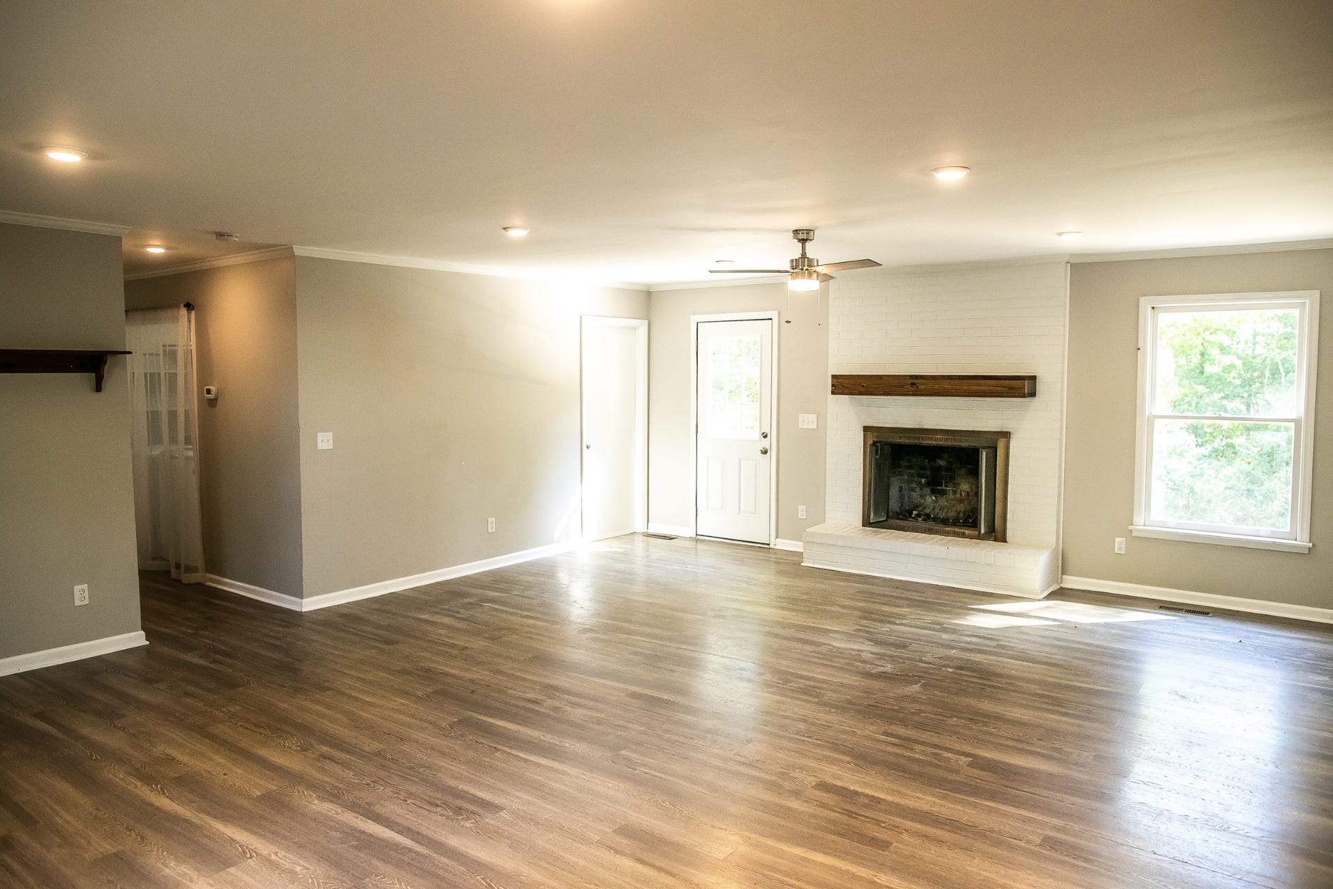 210 Elliott Ct, Columbia, TN 38401