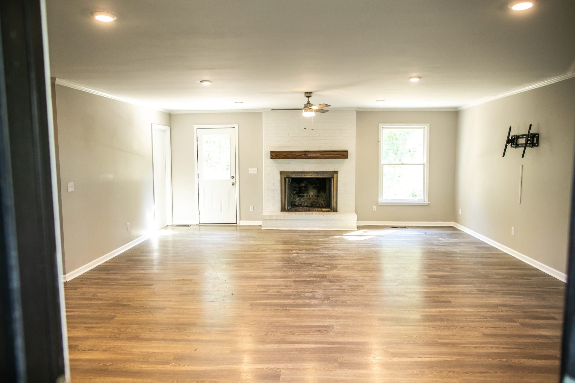 210 Elliott Ct, Columbia, TN 38401