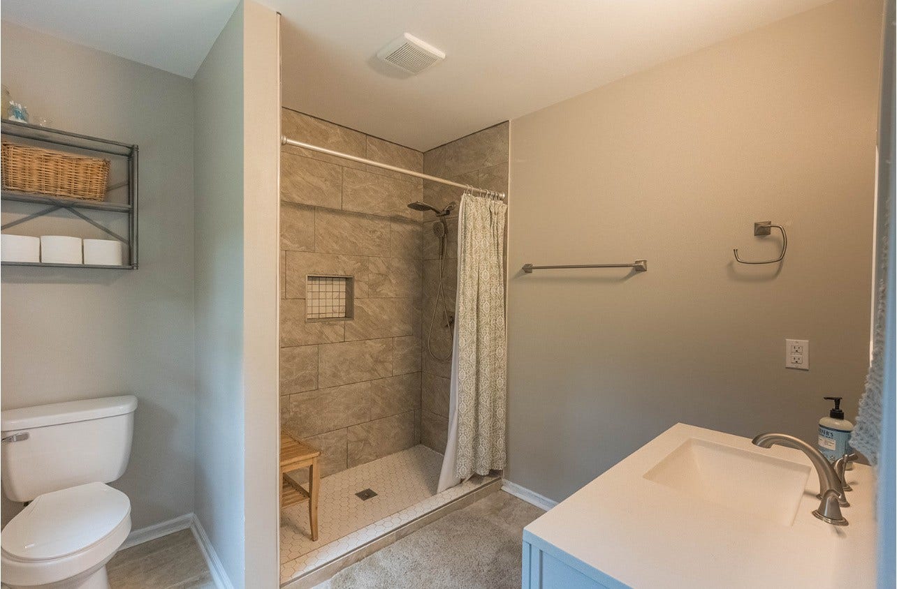 Owner's Bathroom