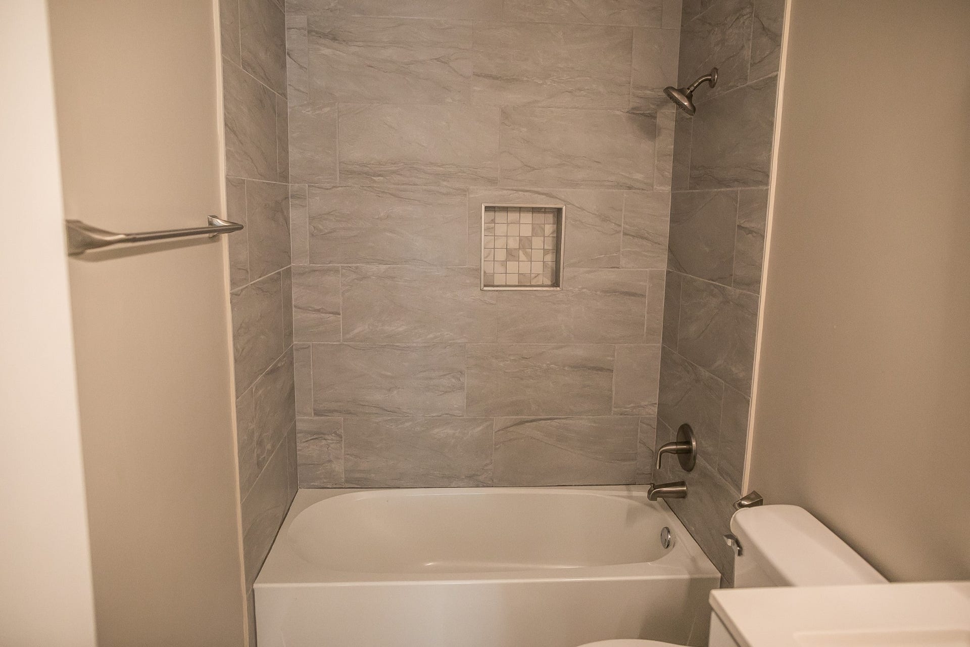 210 Elliott Ct, Columbia, TN 38401