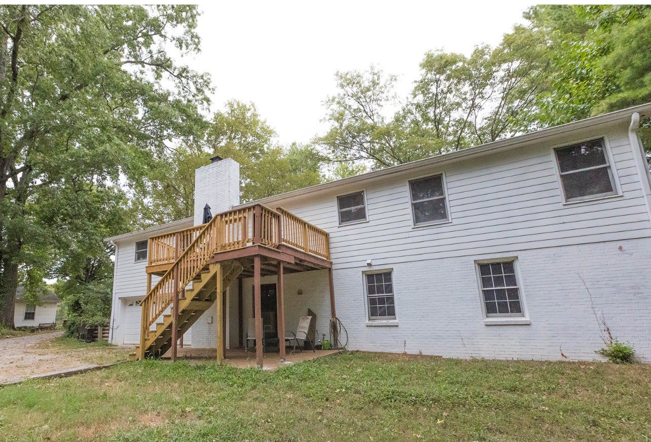210 Elliott Ct, Columbia, TN 38401