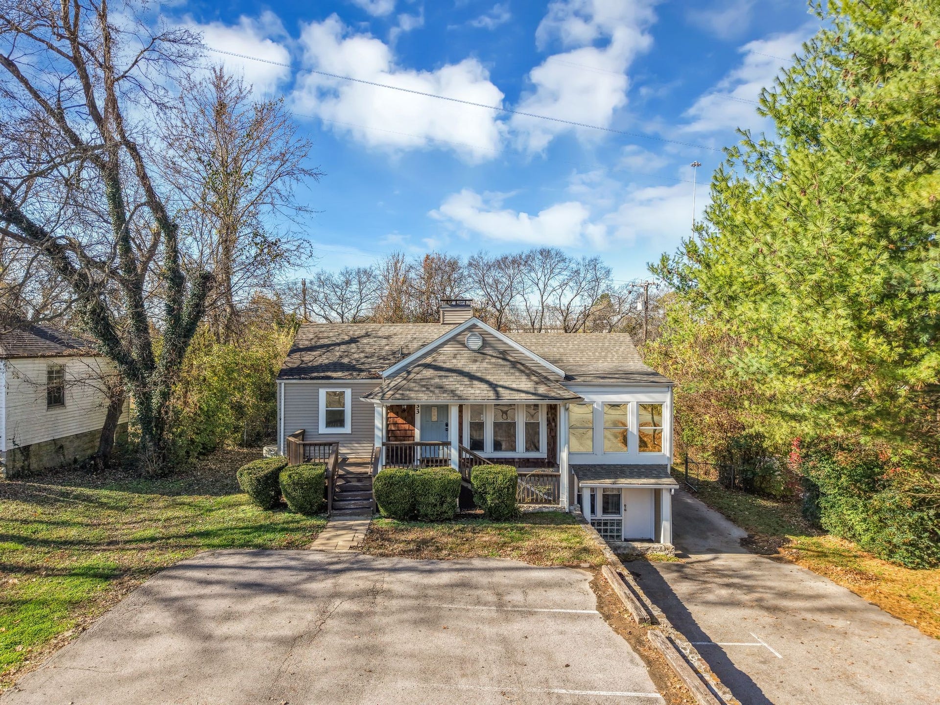 633 W Iris Dr, Nashville, TN 37204 633 W Iris Dr, Nashville, TN 37204