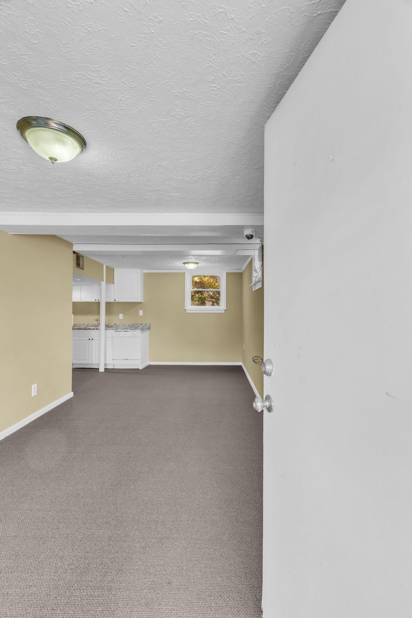 633 W Iris Dr, Nashville, TN 37204 633 W Iris Dr, Nashville, TN 37204