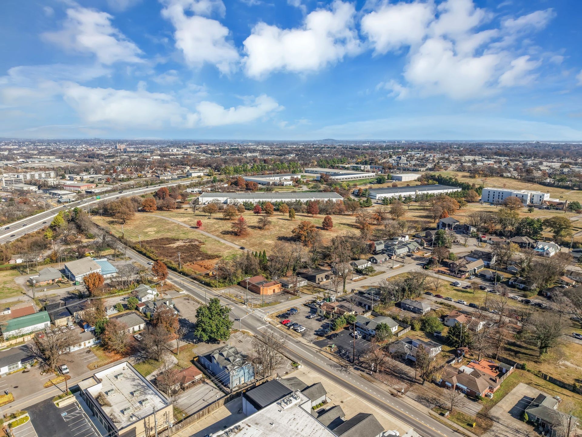 633 W Iris Dr, Nashville, TN 37204 633 W Iris Dr, Nashville, TN 37204