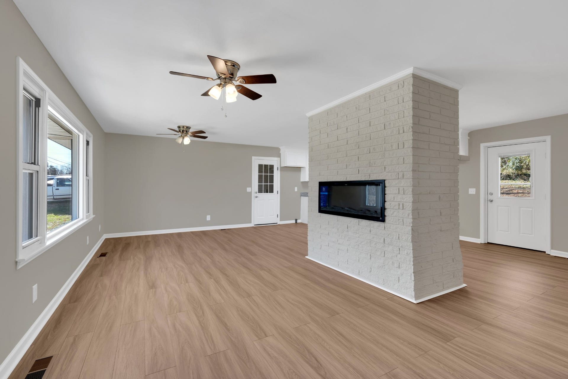 1604 Valley Rd, Shelbyville, TN 37160 1604 Valley Rd, Shelbyville, TN 37160