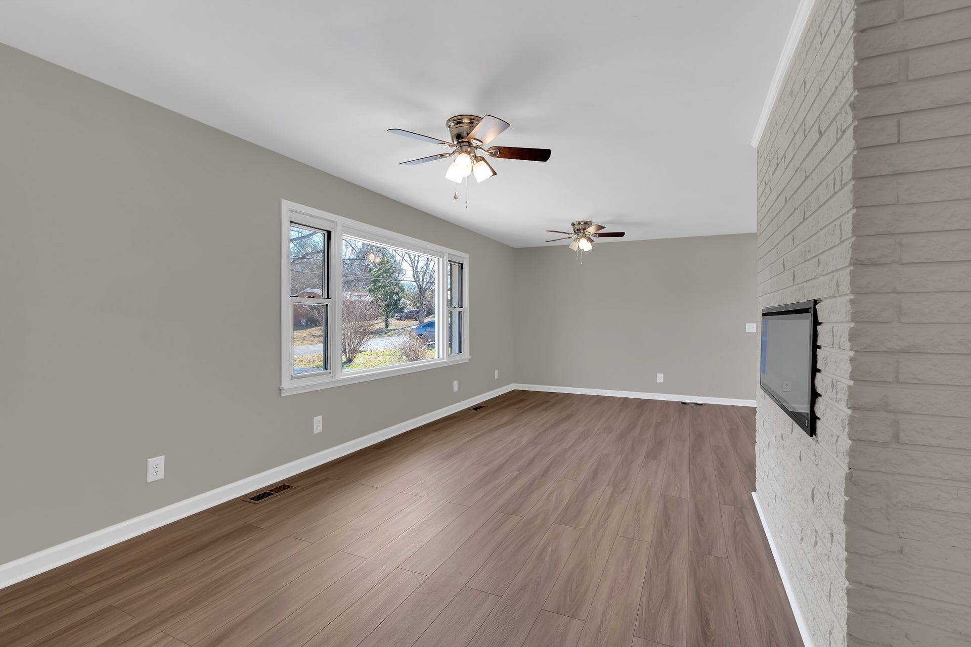 1604 Valley Rd, Shelbyville, TN 37160 1604 Valley Rd, Shelbyville, TN 37160