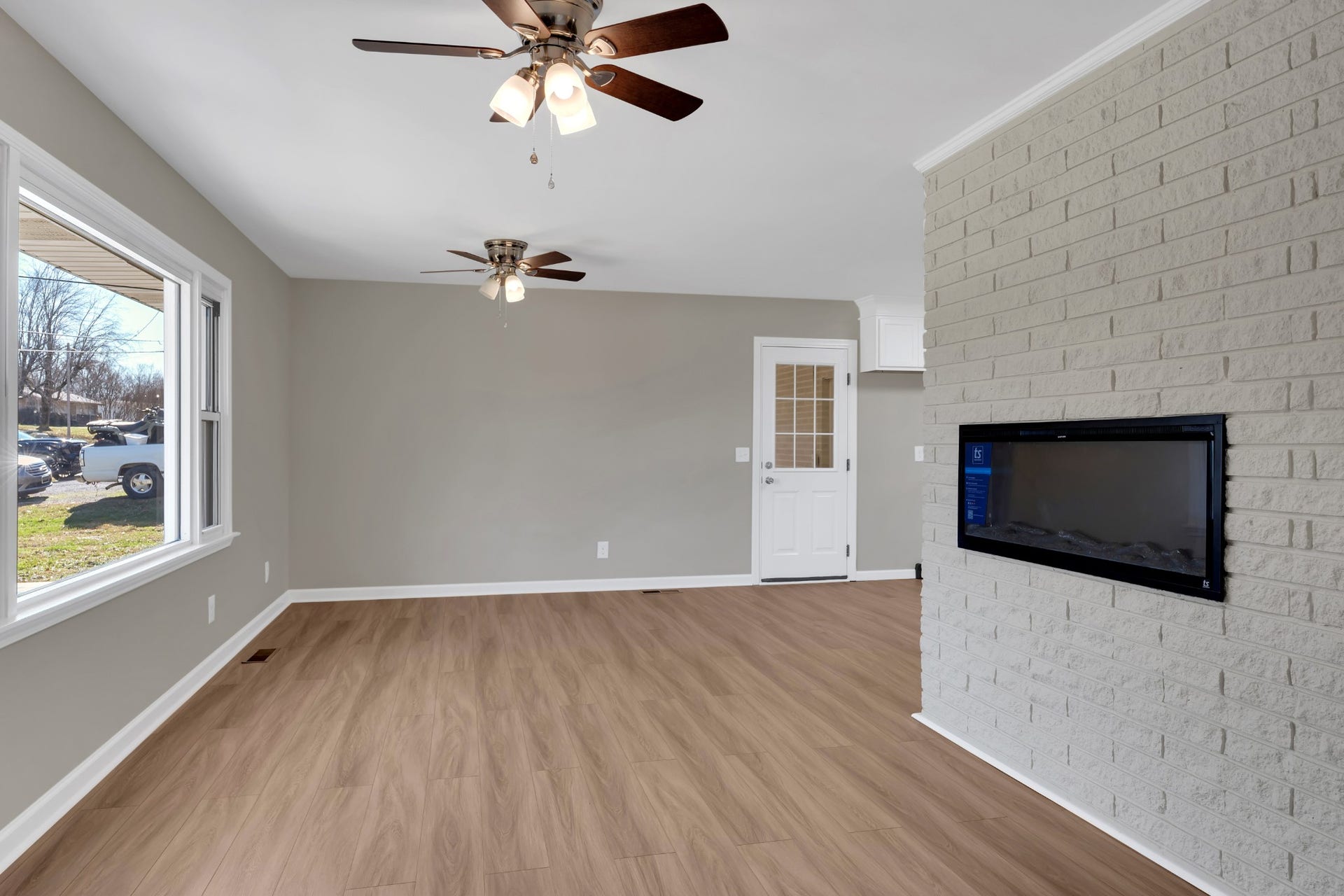1604 Valley Rd, Shelbyville, TN 37160 1604 Valley Rd, Shelbyville, TN 37160