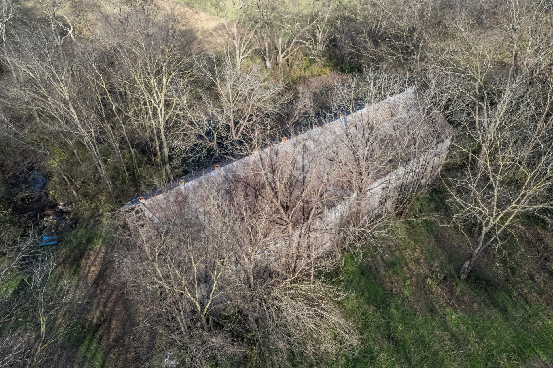 815 S Cross Bridges Rd, Mount Pleasant, TN 38474 815 S Cross Bridges Rd, Mount Pleasant, TN 38474