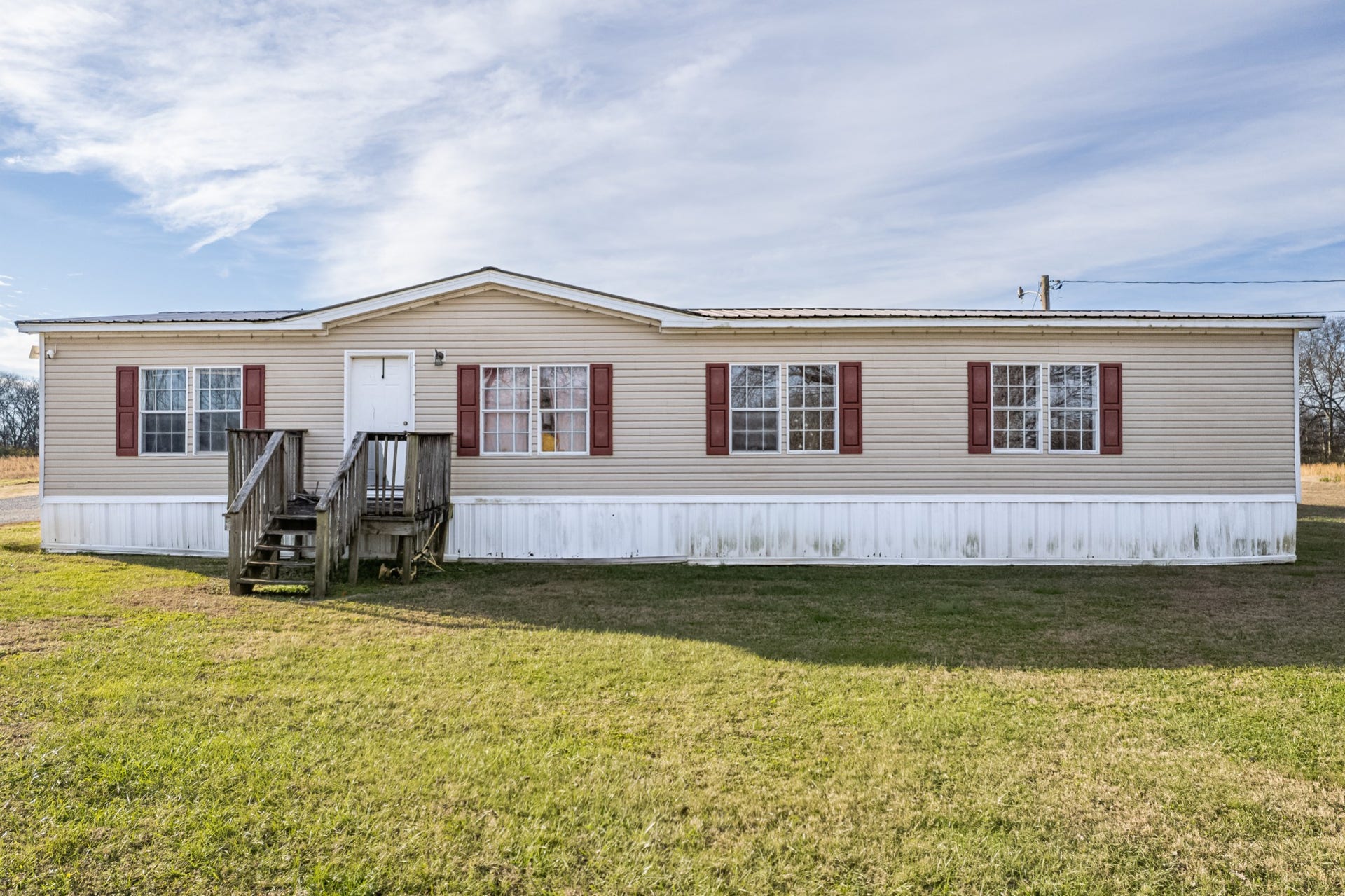 815 S Cross Bridges Rd, Mount Pleasant, TN 38474 815 S Cross Bridges Rd, Mount Pleasant, TN 38474
