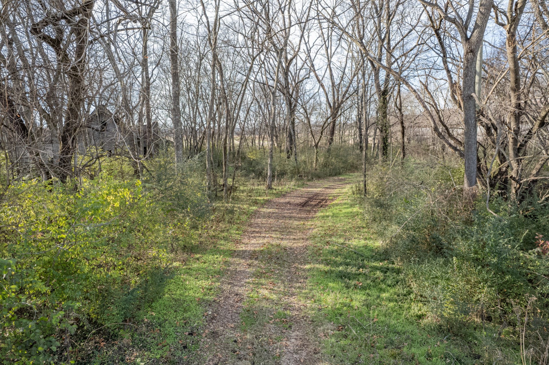 815 S Cross Bridges Rd, Mount Pleasant, TN 38474 815 S Cross Bridges Rd, Mount Pleasant, TN 38474