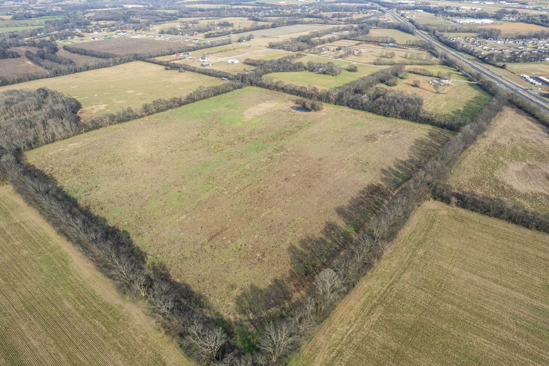 815 S Cross Bridges Rd, Mount Pleasant, TN 38474 815 S Cross Bridges Rd, Mount Pleasant, TN 38474