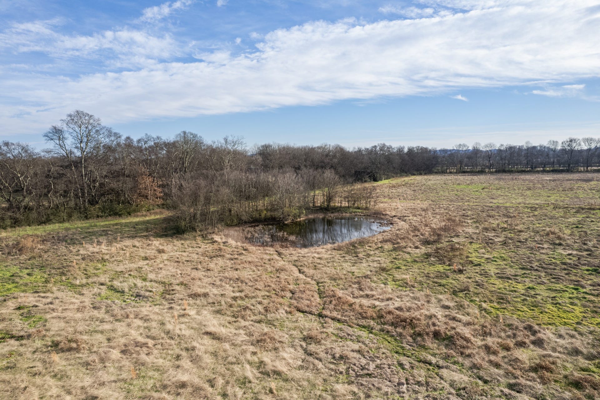 815 S Cross Bridges Rd, Mount Pleasant, TN 38474 815 S Cross Bridges Rd, Mount Pleasant, TN 38474