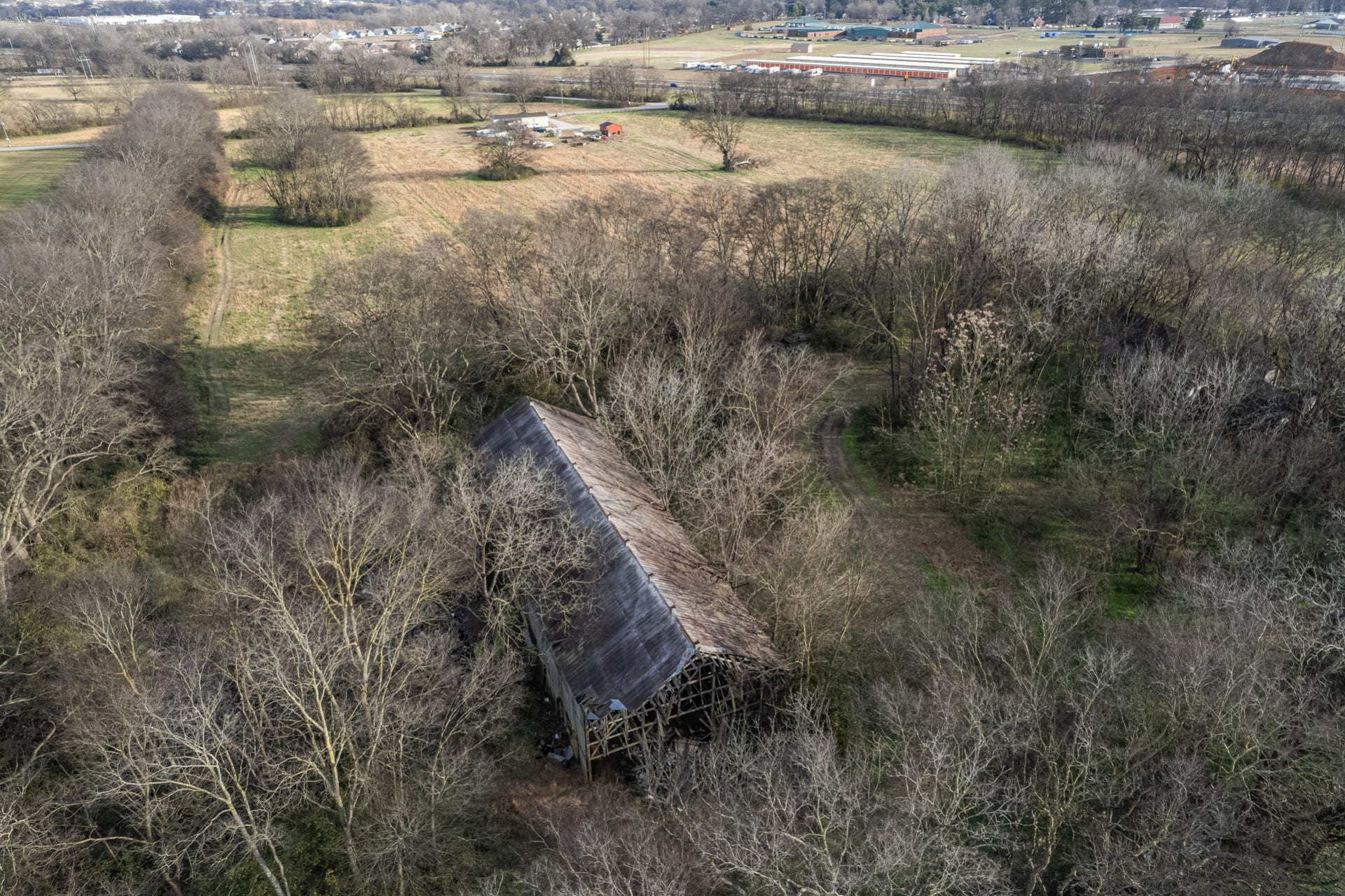 815 S Cross Bridges Rd, Mount Pleasant, TN 38474 815 S Cross Bridges Rd, Mount Pleasant, TN 38474