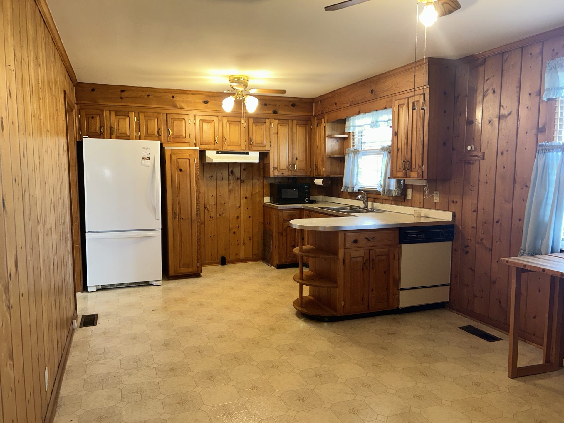 461 Annex Ave, Nashville, TN 37209 461 Annex Ave, Nashville, TN 37209