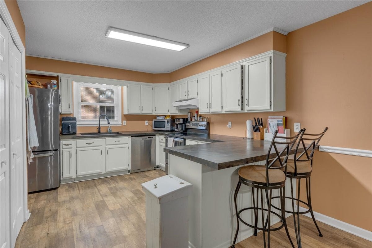 202 Mortons Lake Rd, Manchester, TN 37355 202 Mortons Lake Rd, Manchester, TN 37355
