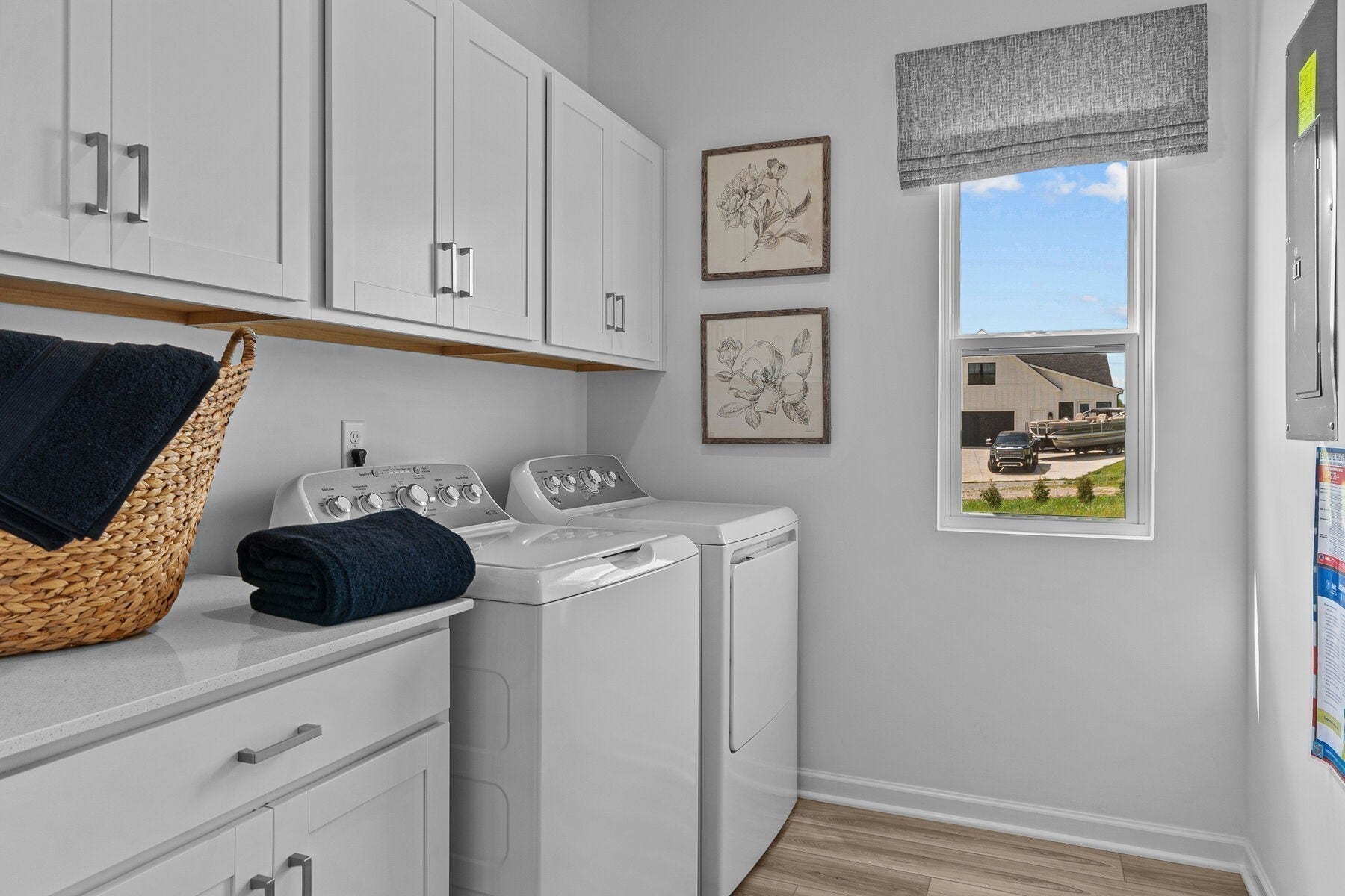 2560 Peaceful Valley Drive, Columbia, TN 38401