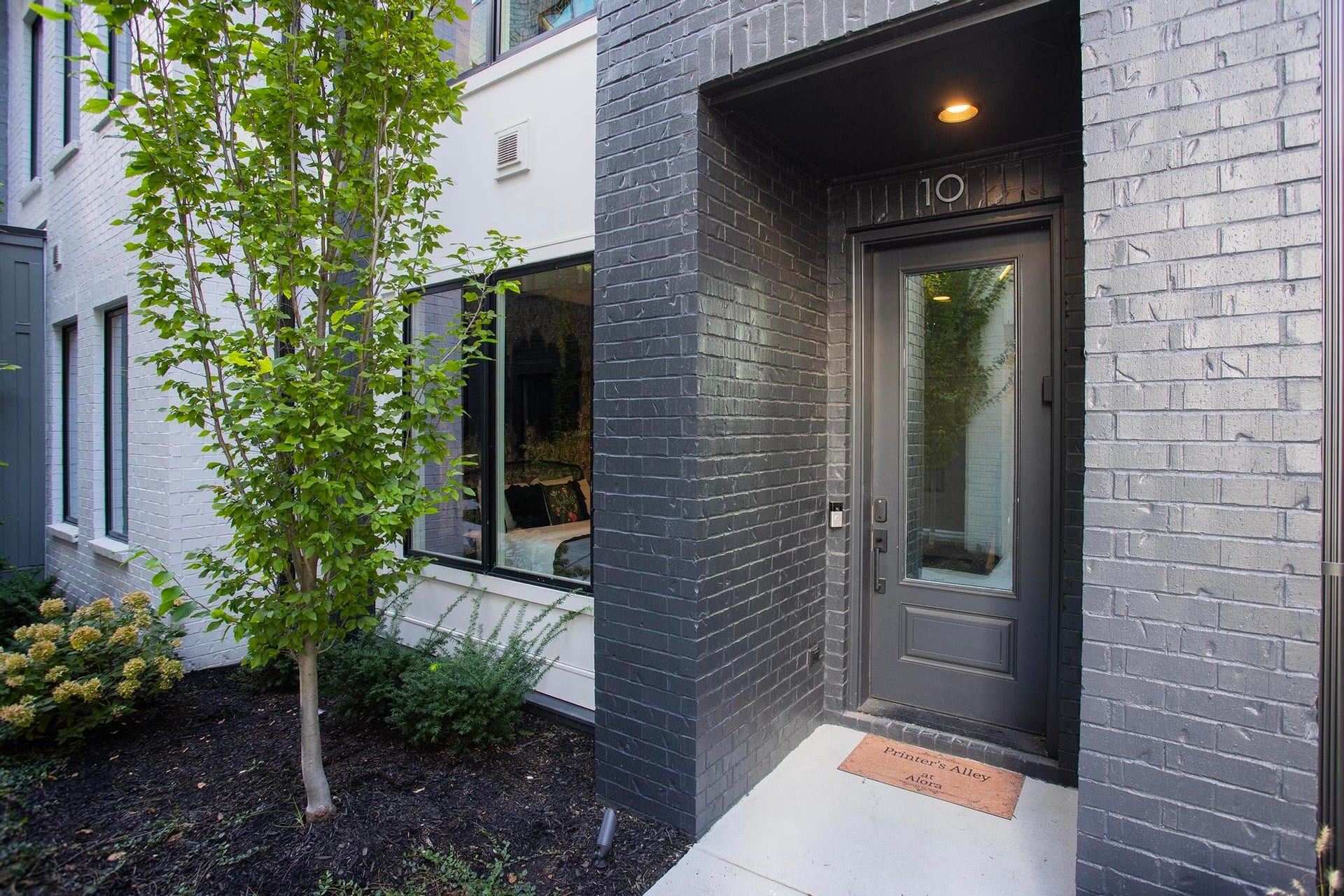 1026 Jefferson Street, Nashville, TN 37208 1026 Jefferson Street, Nashville, TN 37208