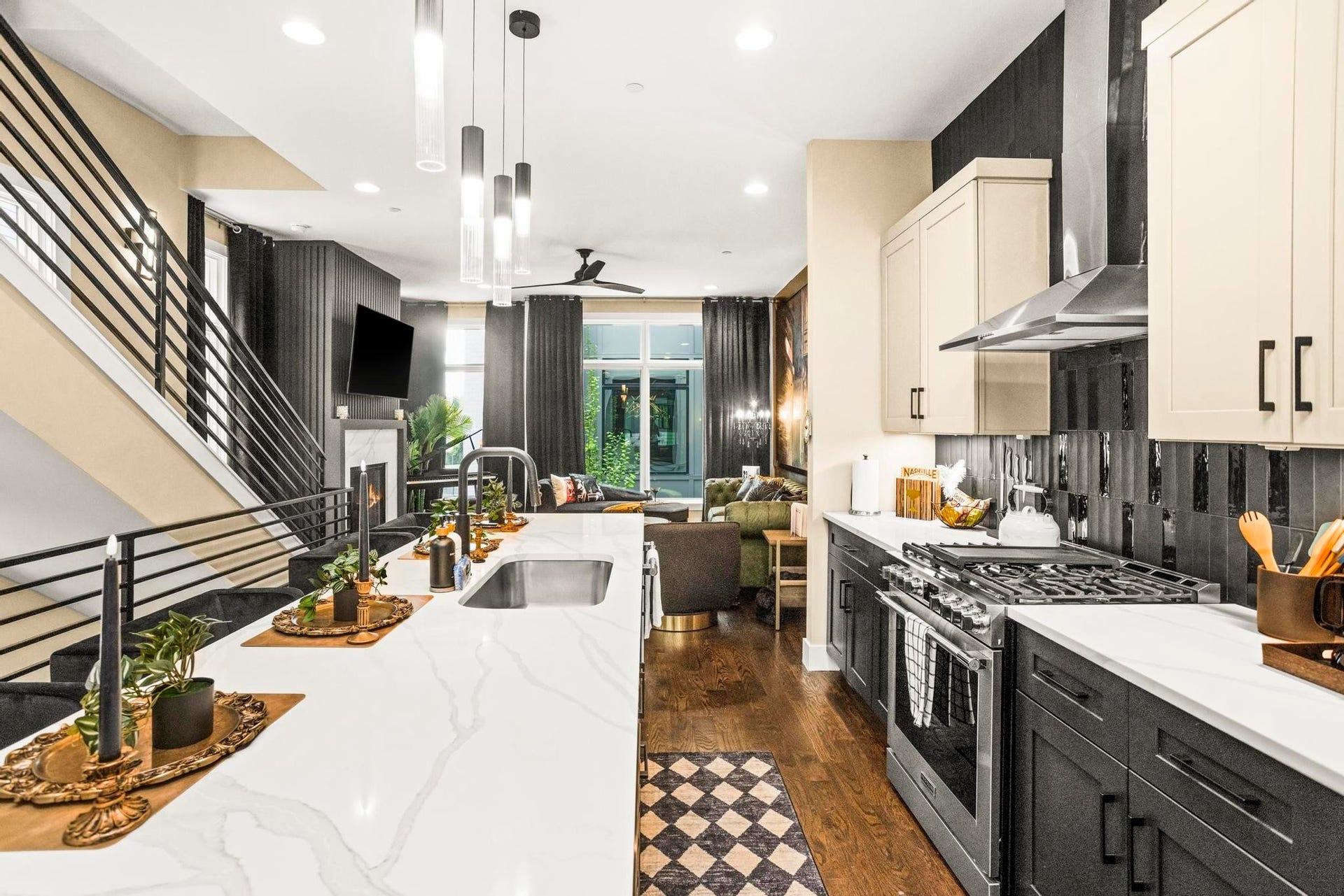 1026 Jefferson Street, Nashville, TN 37208 1026 Jefferson Street, Nashville, TN 37208
