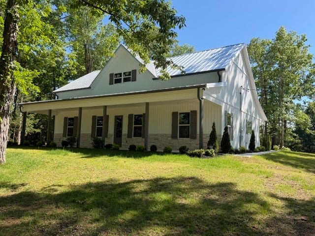 579 Lower Halls Mill Rd, Shelbyville, TN 37160 579 Lower Halls Mill Rd, Shelbyville, TN 37160