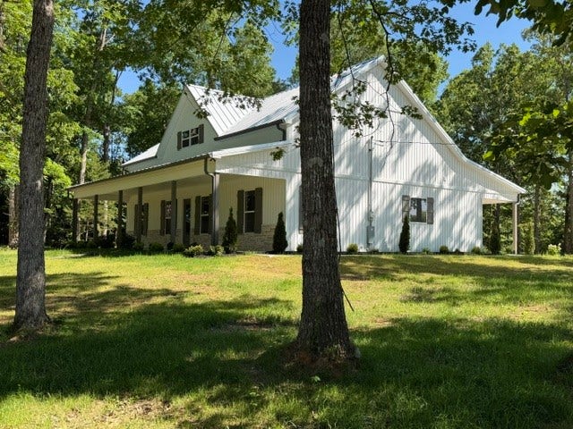 579 Lower Halls Mill Rd, Shelbyville, TN 37160 579 Lower Halls Mill Rd, Shelbyville, TN 37160