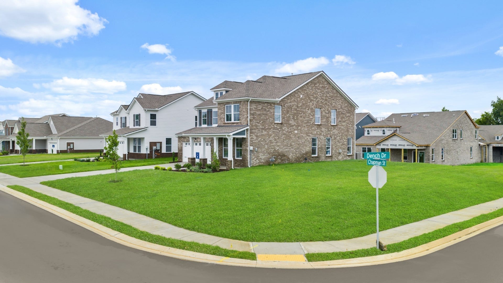 1321 Essem Drive, Murfreesboro, TN 37130 1321 Essem Drive, Murfreesboro, TN 37130