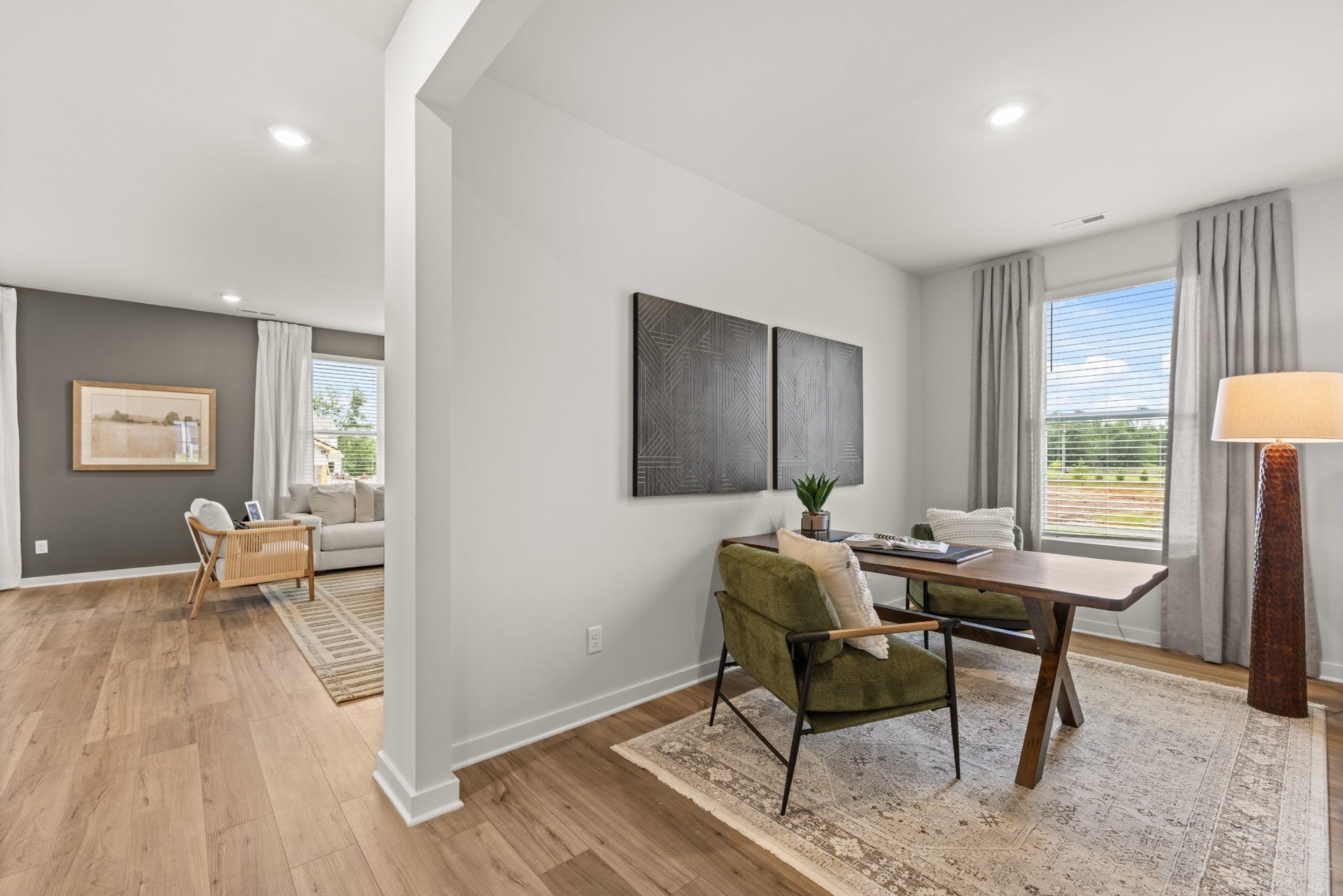 1321 Essem Drive, Murfreesboro, TN 37130 1321 Essem Drive, Murfreesboro, TN 37130